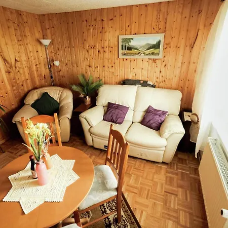 Quaint Holiday Near Forest In Ferienhaus